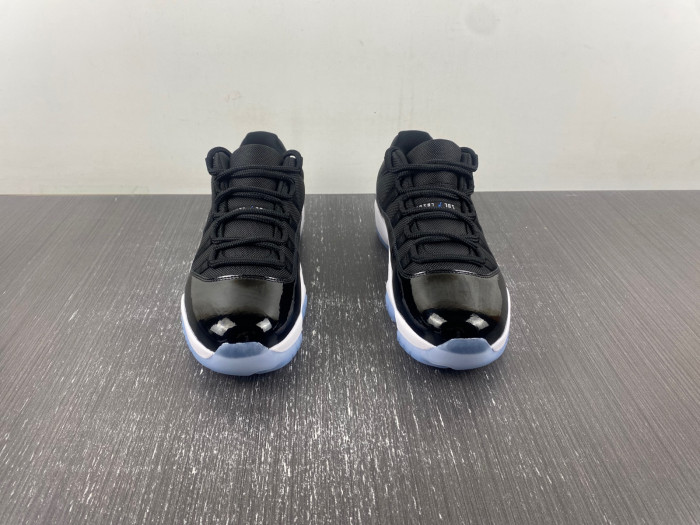 air jordan 11 low “space jam” fv5104-004