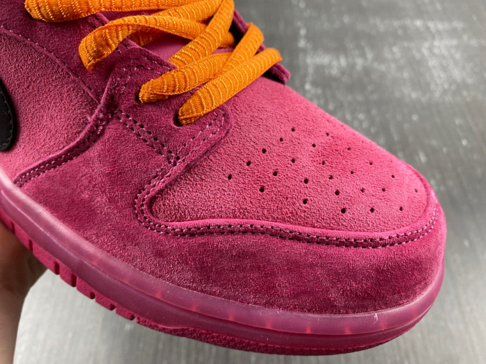 the powerpuff girls x nike sb dunk low “buttercup” fz8319-600