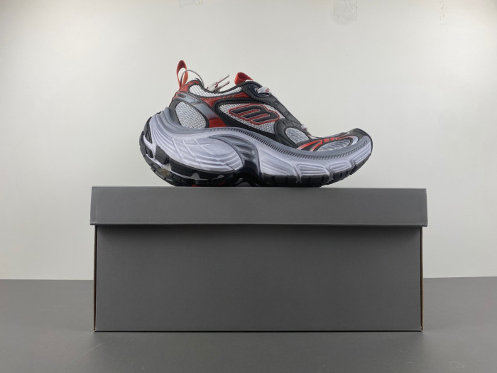 Ba*len*cia*ga sneaker