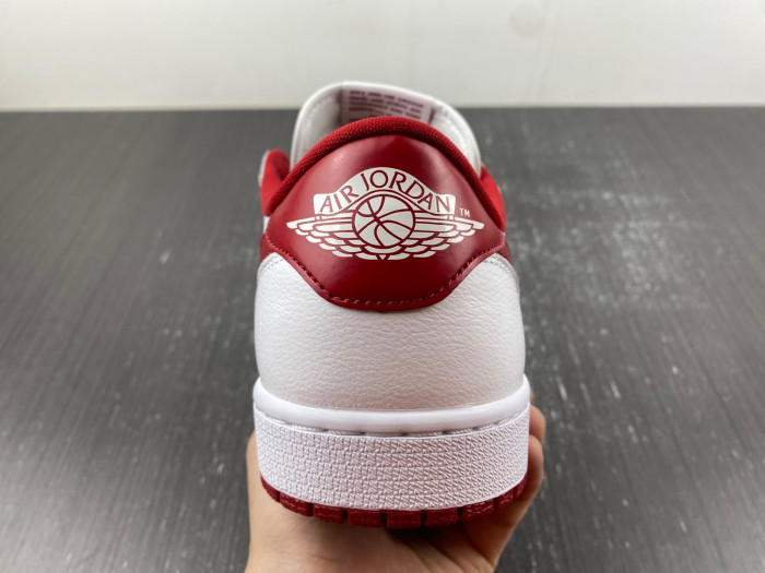 jordan 1 retro low white varsity red 705329-101