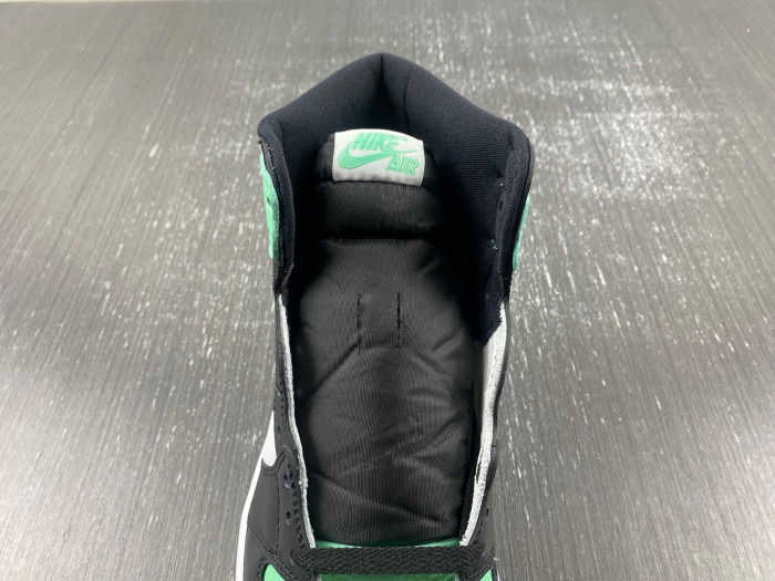 air jordan 1 high og “green glow” dz5485-130