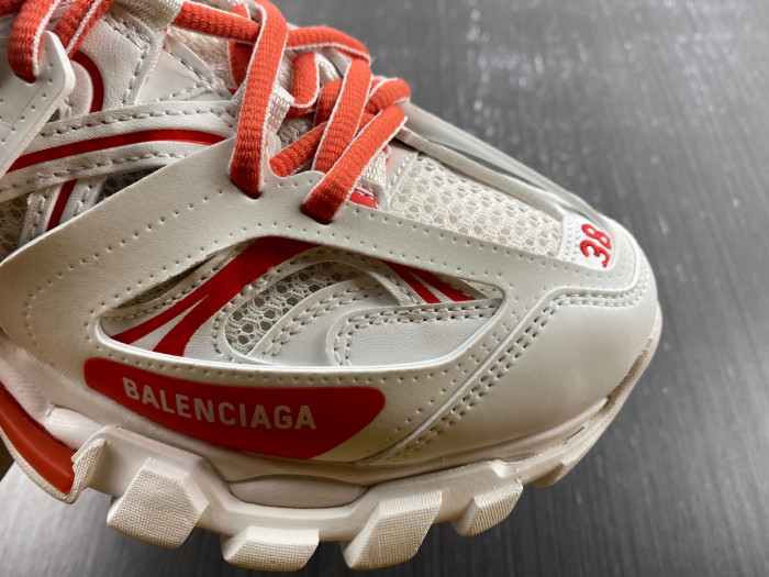 Ba*len*cia*ga track 8000038