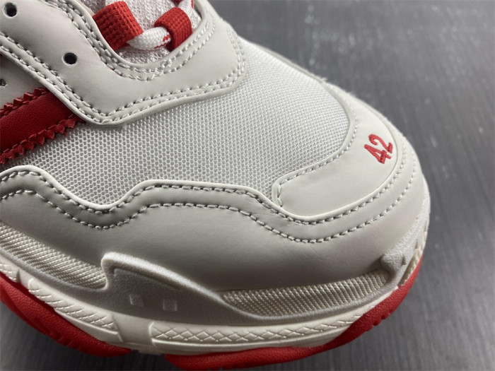 Ba*len*cia*ga triple s sneaker 8000019