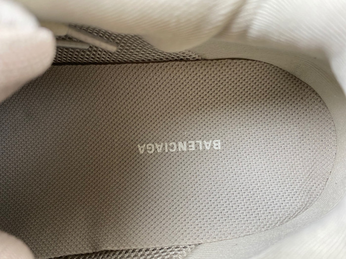 Ba*len*cia*ga track 8000048