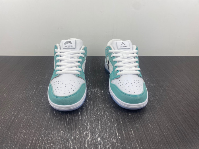 nike dunk sdcai*nike sb low fd2562-400