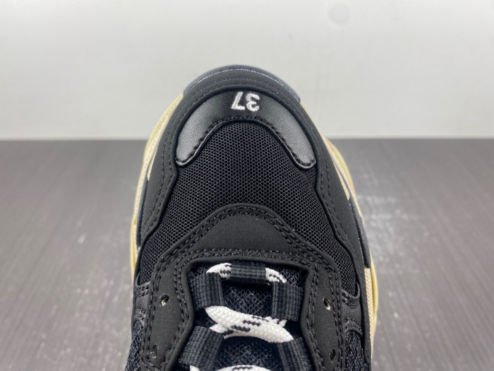 Ba*len*cia*ga triple s sneaker 80000107