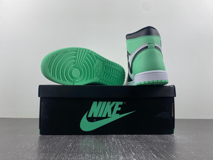 air jordan 1 high og “green glow” dz5485-130