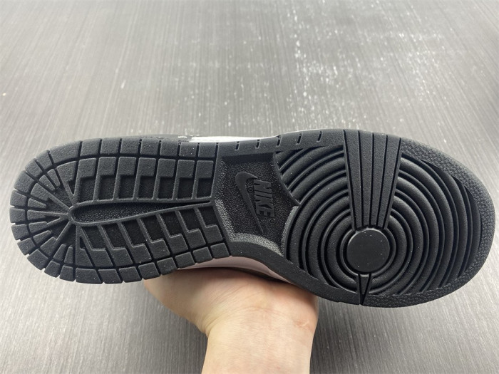 nike dunk low disrupt 2 “panda” dv4024-002