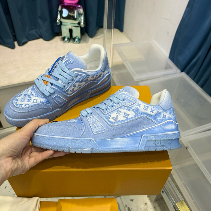 lv snekaers l0000240