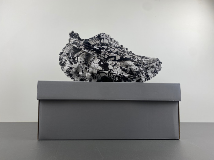 Ba*len*cia*ga defender w2rg1 9010