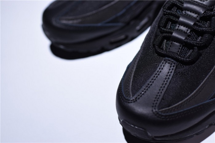 nike air max 95 premium se black/gold 924478-003