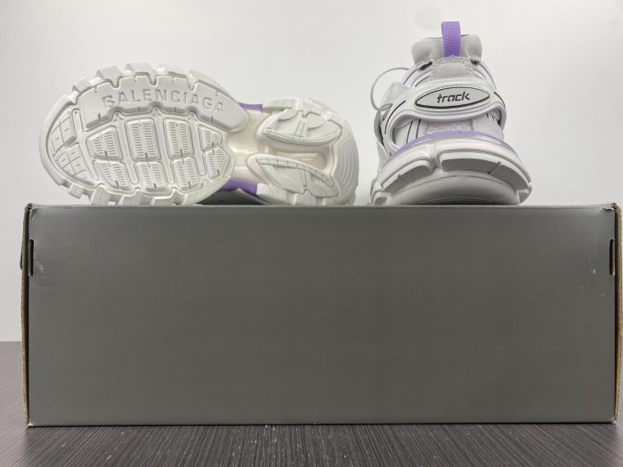 Ba*len*cia*ga track w3gc3 0225