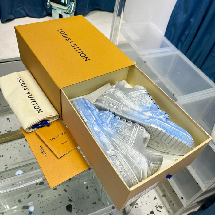 lv snekaers l0000235