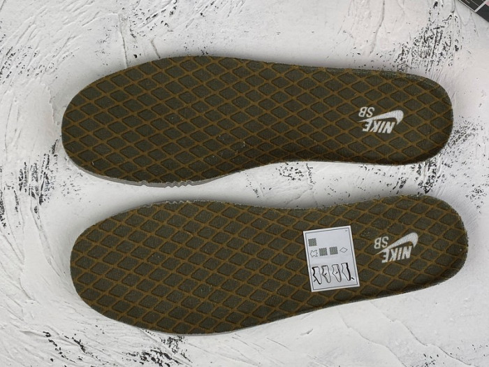 nike dunk sb low stussy cherry 304292-671