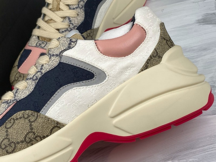 G*u*i* rhyton sneaker