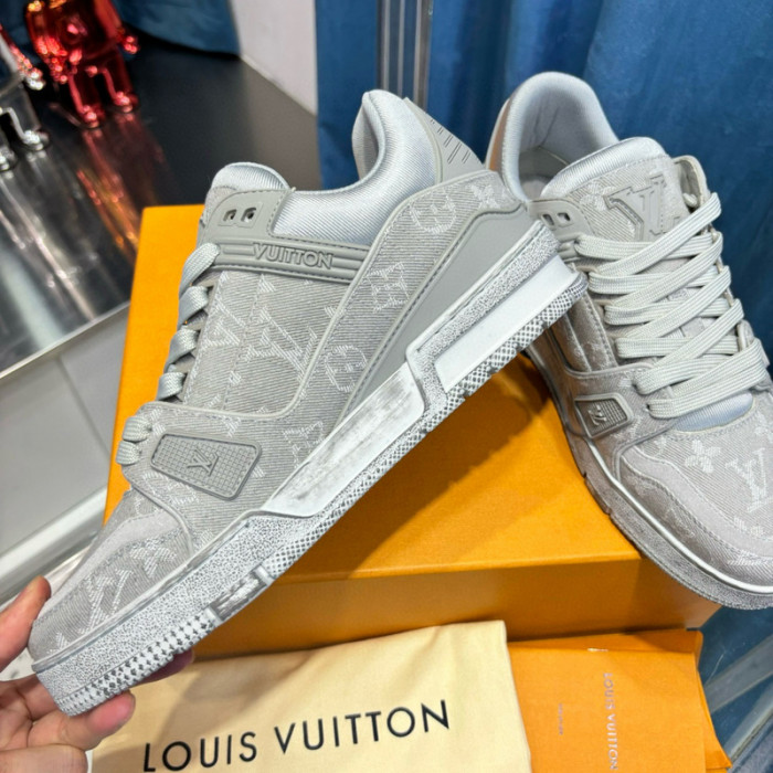 lv snekaers l0000193