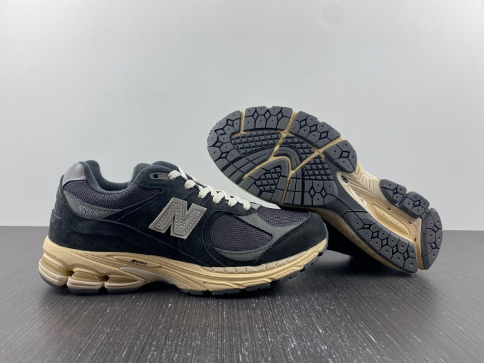 Bape x New Balance 2002R M2002RHO DFY9