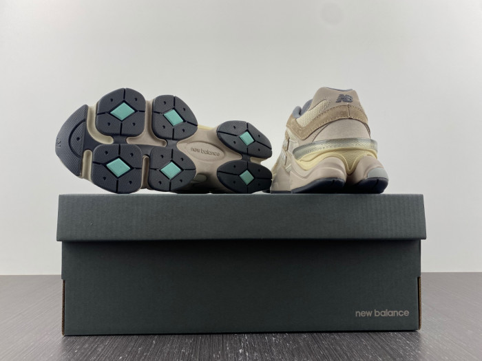 Bape x New Balance 2002R M2002RHO DFY15