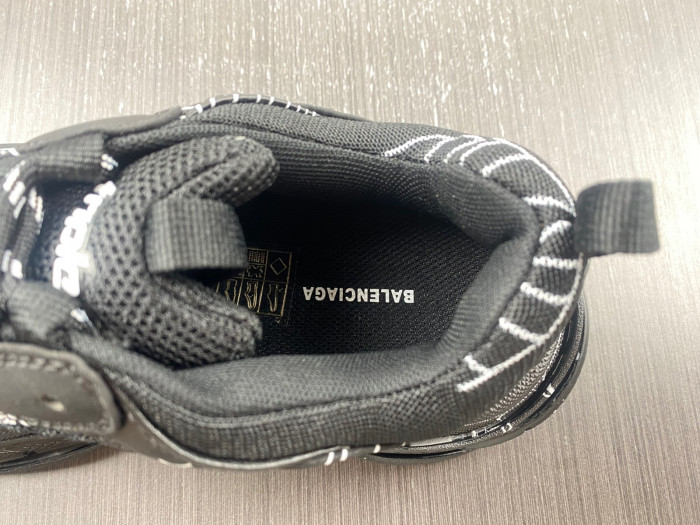 Balenciaga TRIPLE S SNEAKER 8000099