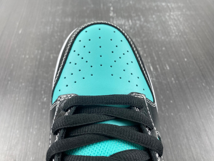 nike dunk sb low D1am0nd s*pply co. "t*f*ny" 304292-402