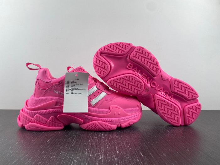 Balenciaga TRIPLE S SNEAKER 8000065