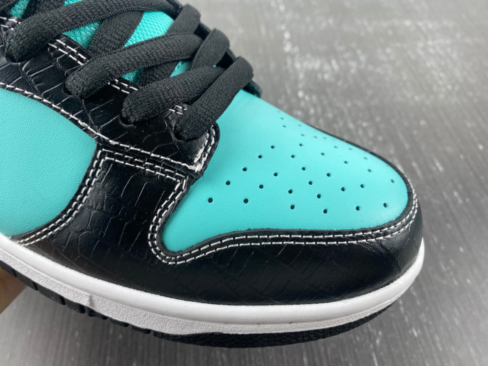 nike dunk sb low D1am0nd s*pply co. "t*f*ny" 304292-402