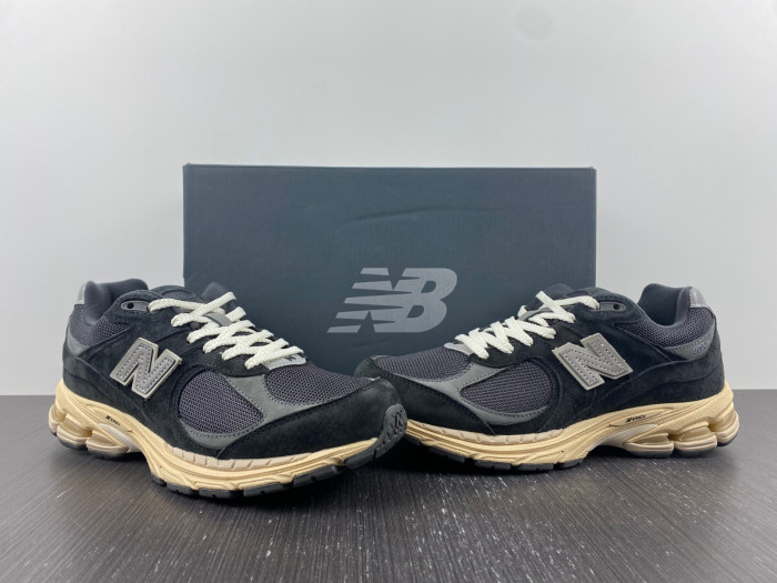 Bape x New Balance 2002R M2002RHO DFY9