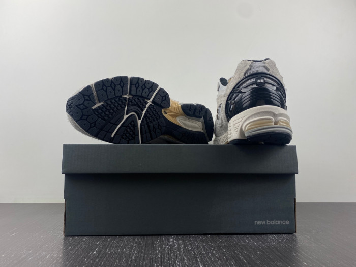 new Balance x WTAPS 2020 DFY30