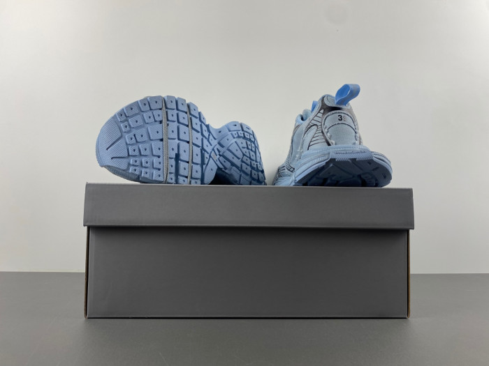 Balenciaga 3XL sneaker pop15