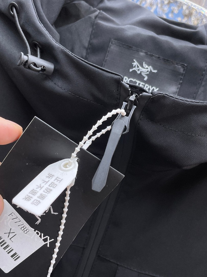 ARCTERYX JACKET AX09