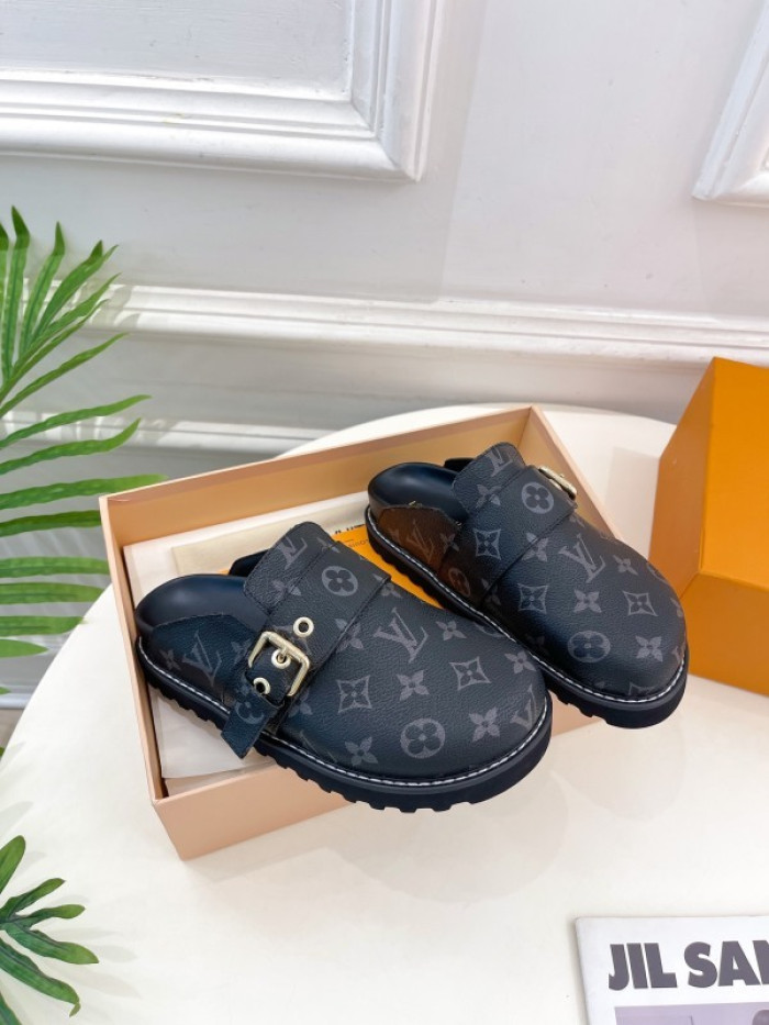 L&V sandal 244