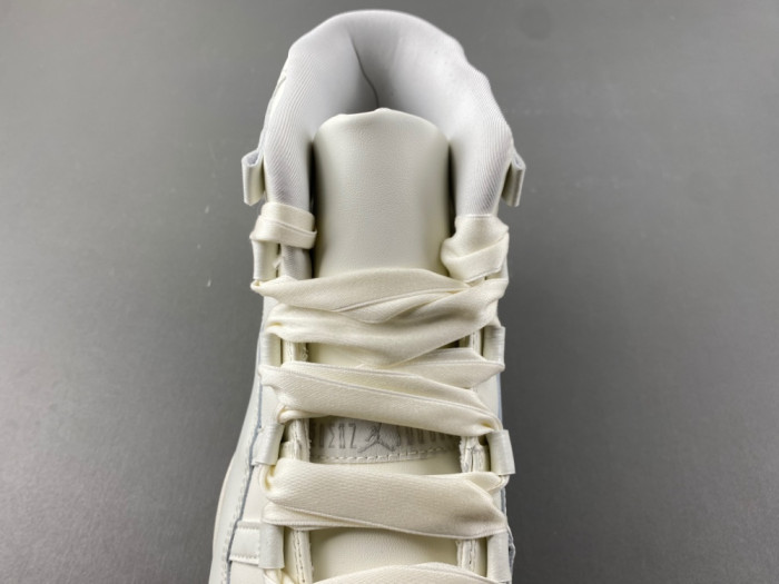 Air Jordan 11 “Pearl” AR0715-110