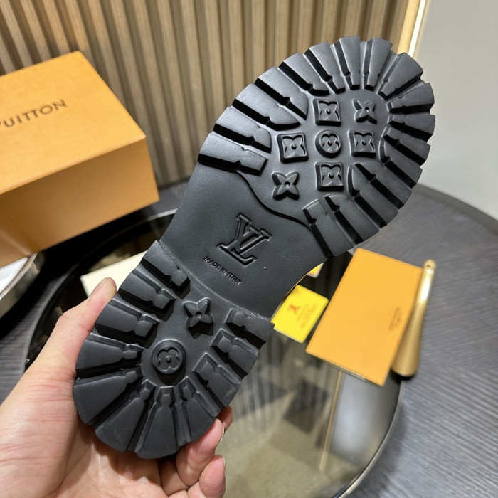LV LOAFERS L0000745