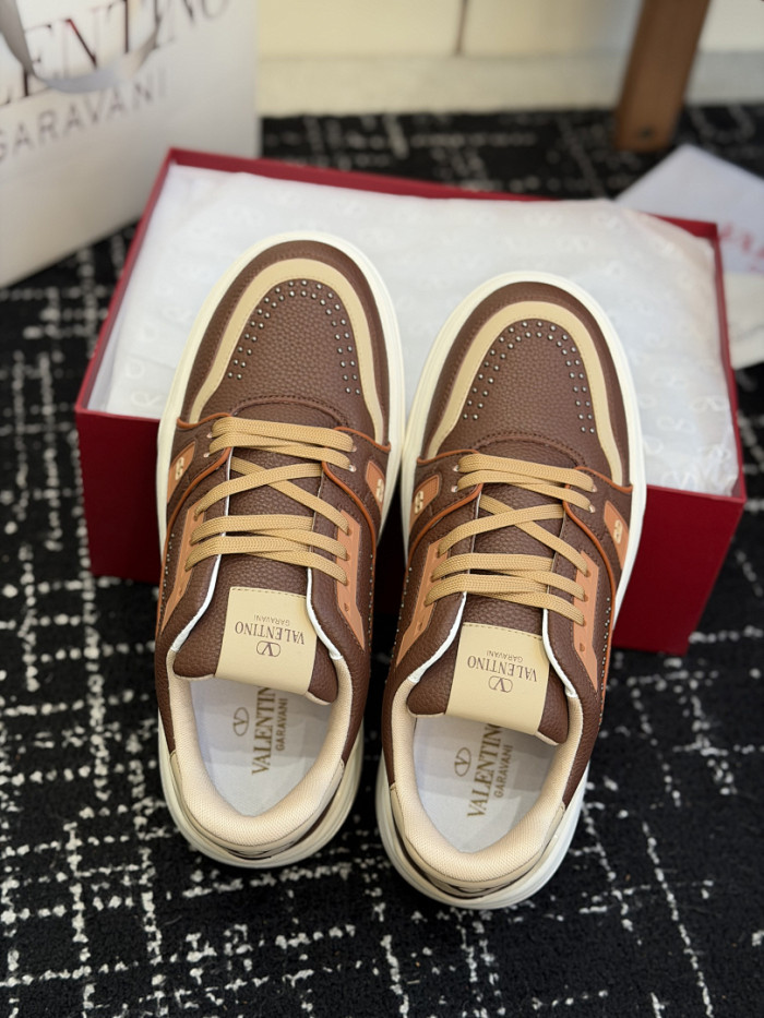 Va1e*ntin0 SNEAKERS VT052