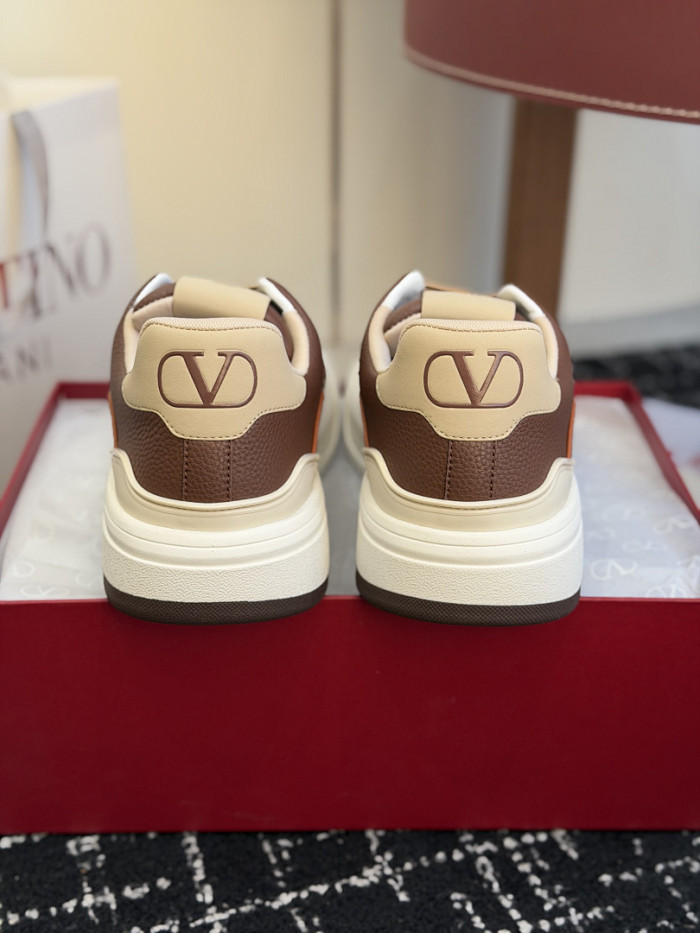 Va1e*ntin0 SNEAKERS VT052