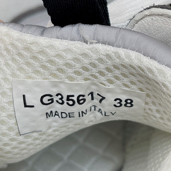 Chane* snekaers C000020