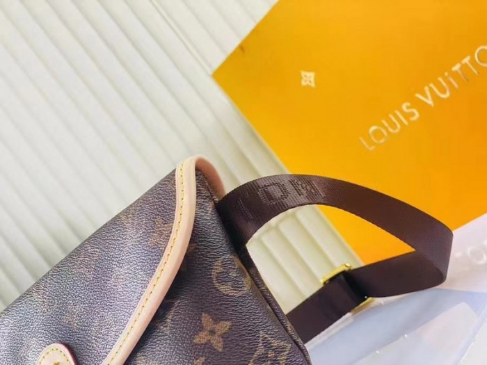 L*V BAG 03