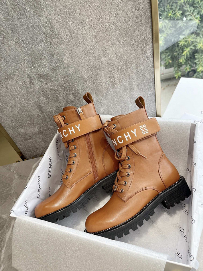 Givenchy Boots 660001