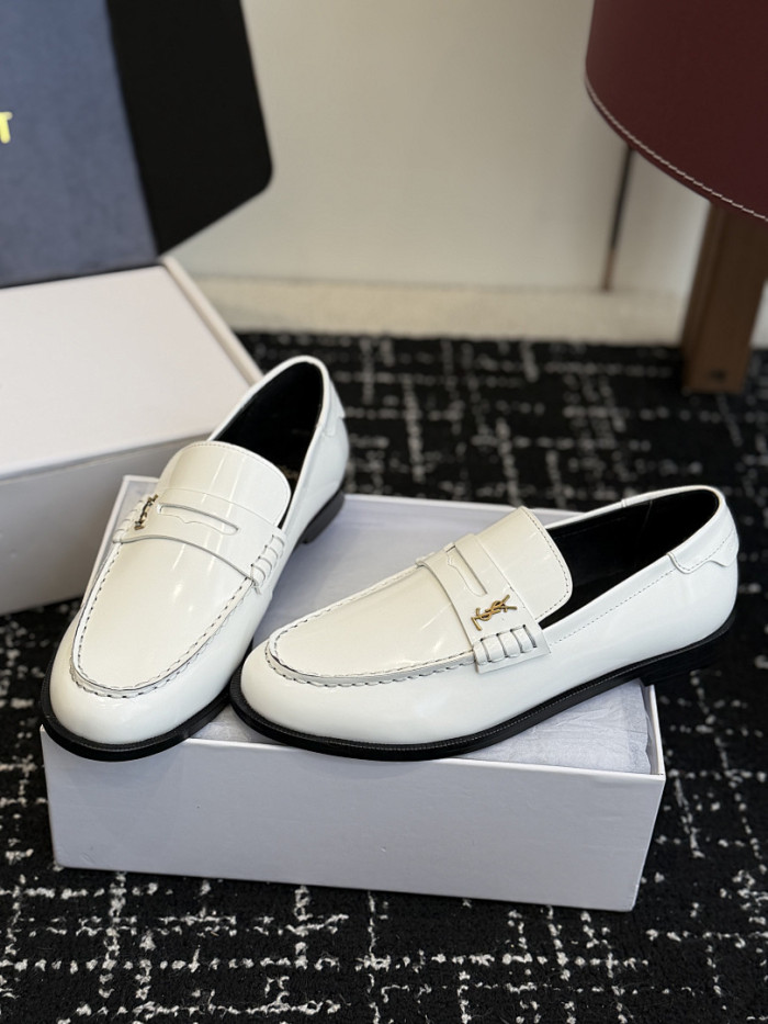 Y51 loafers YS040