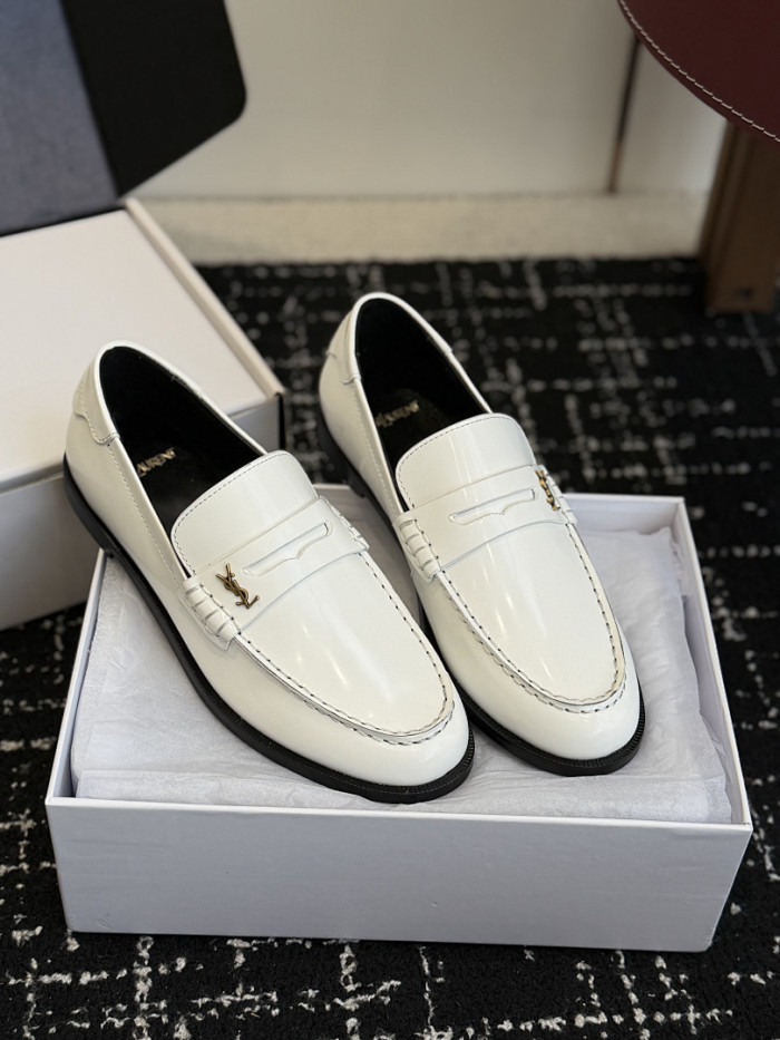 Y51 loafers YS040