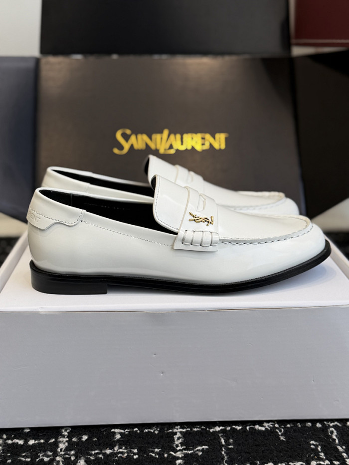 Y51 loafers YS040