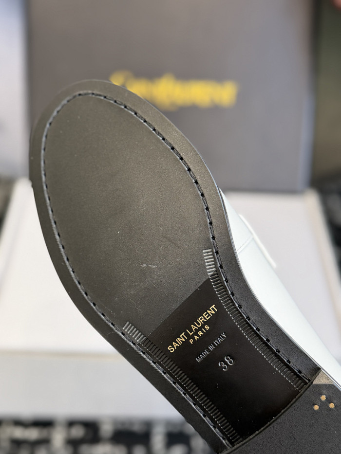 Y51 loafers YS040