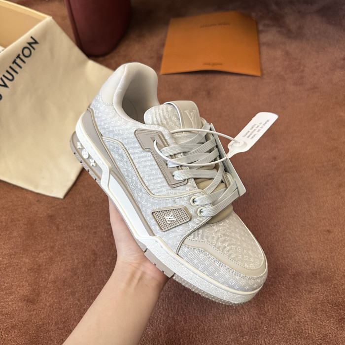 LV snekaers L0000906