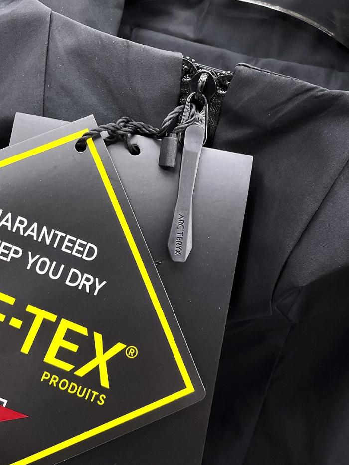 ARCTERYX JACKET AX11