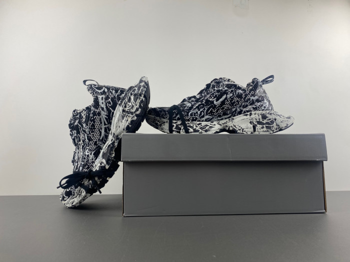 BALENCIAGA 3XL SNEAKER W3XL2 0238