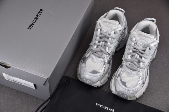 Balenciaga Runner sneaker W3RBL 8100