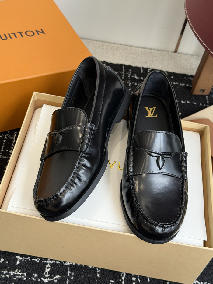 LV LOAFERS L0000845