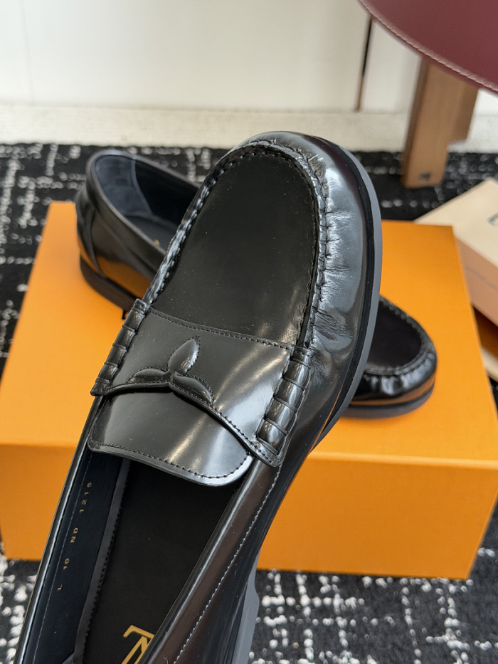 LV LOAFERS L0000845