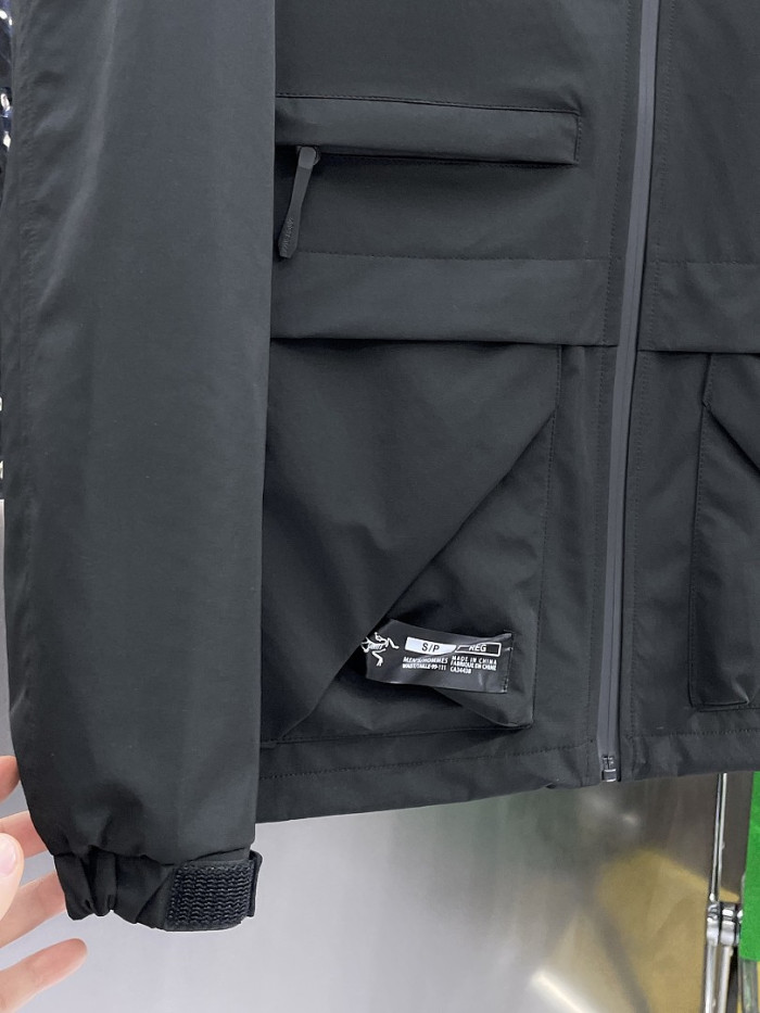 ARCTERYX JACKET AX10