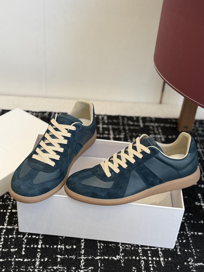 Ma1s0n Marg*e1a CALFSKIN S57WS0361
